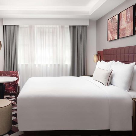 Lost Property St Pauls London, Curio Collection By Hilton Экстерьер фото
