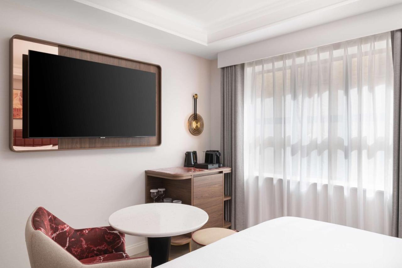 Lost Property St Pauls London, Curio Collection By Hilton Экстерьер фото