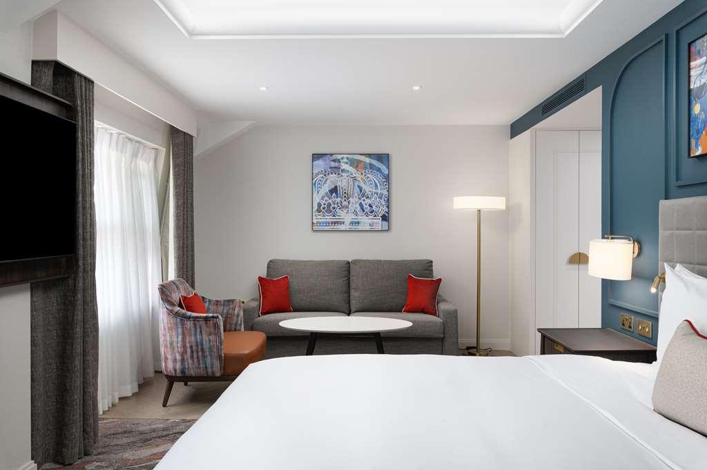 Lost Property St Pauls London, Curio Collection By Hilton Номер фото