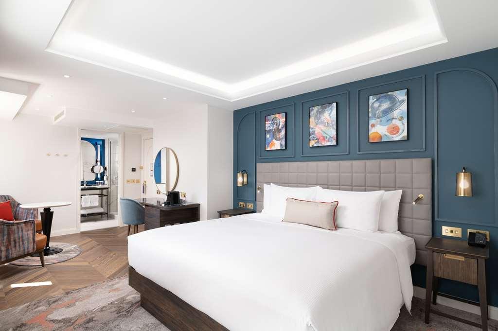 Lost Property St Pauls London, Curio Collection By Hilton Номер фото