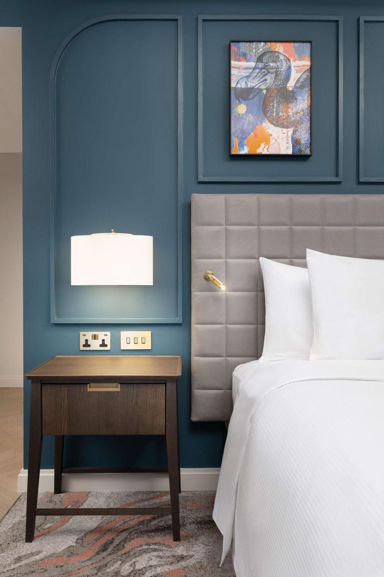 Lost Property St Pauls London, Curio Collection By Hilton Экстерьер фото
